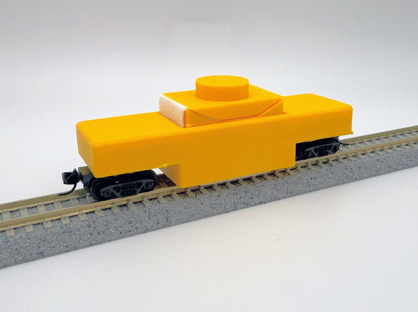 N scale track cleaning car
