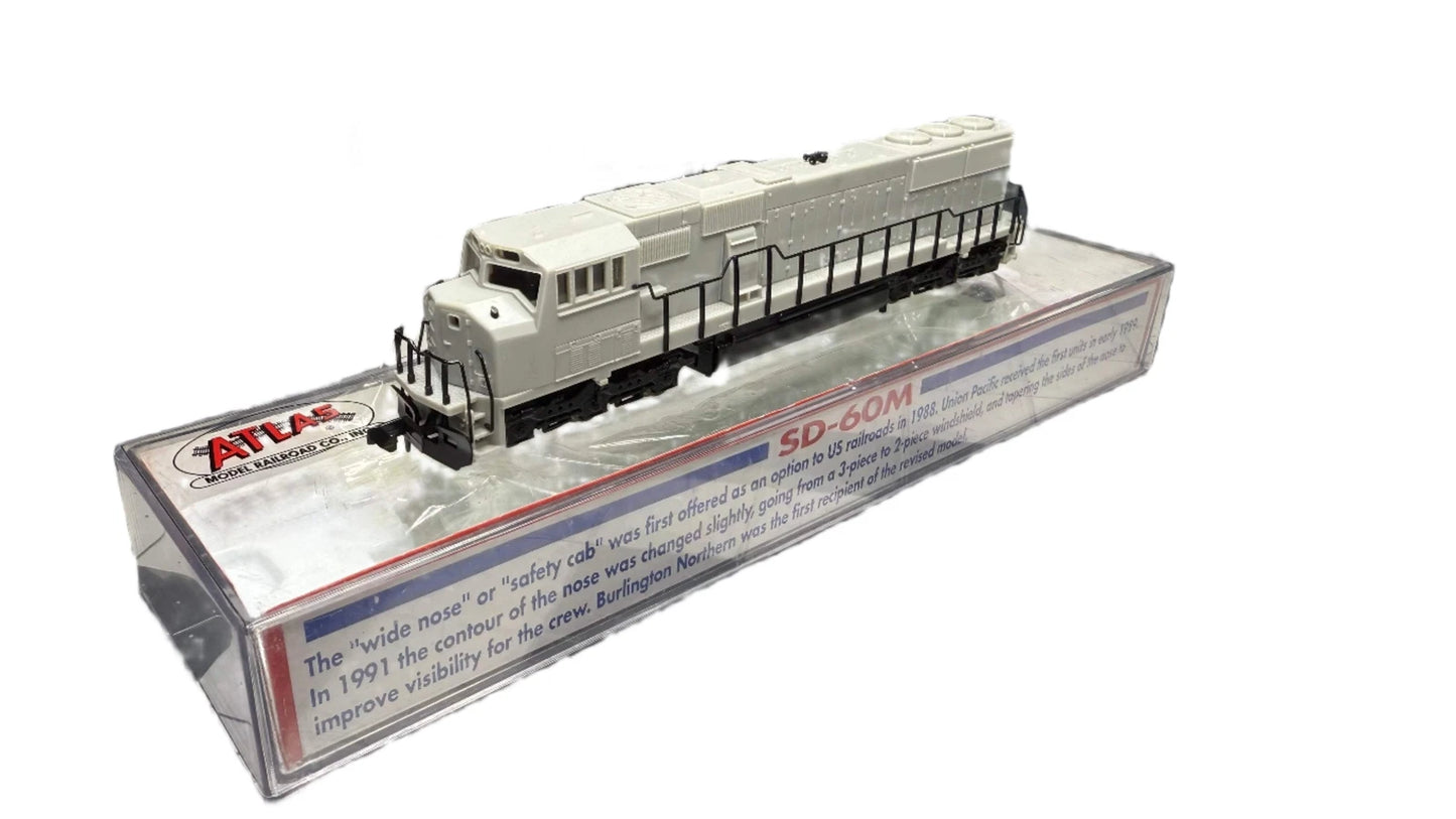 New Old Stock - N Atlas 49250 DCC Ready Undecorated SD60M Locomotive
